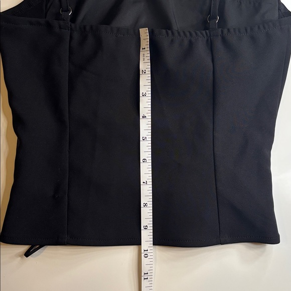 Princess Polly Top - Picture 9 of 10